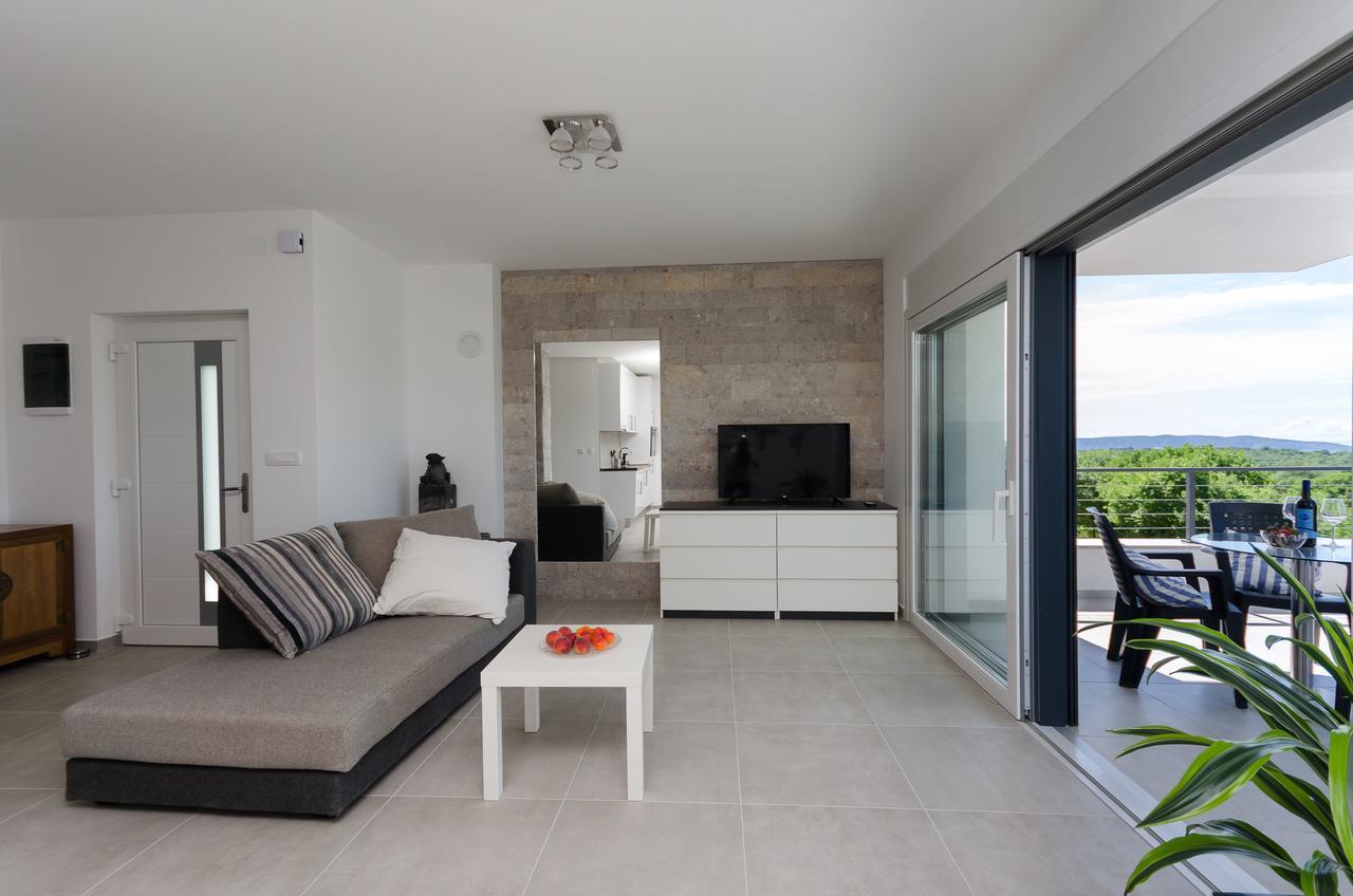 Apartments Residence Romance Pinezići Zewnętrze zdjęcie