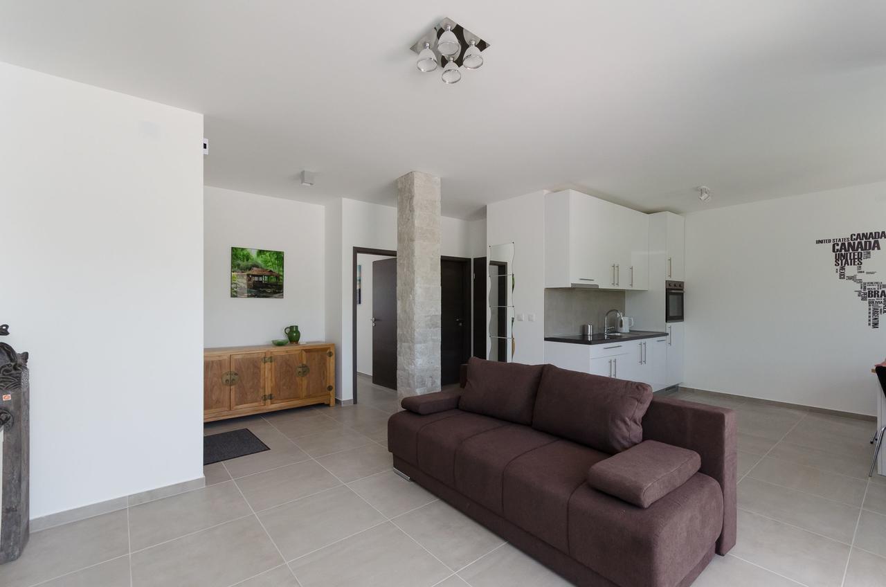 Apartments Residence Romance Pinezići Zewnętrze zdjęcie
