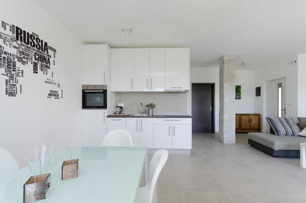 Apartments Residence Romance Pinezići Zewnętrze zdjęcie