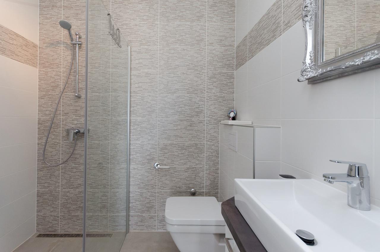 Apartments Residence Romance Pinezići Zewnętrze zdjęcie