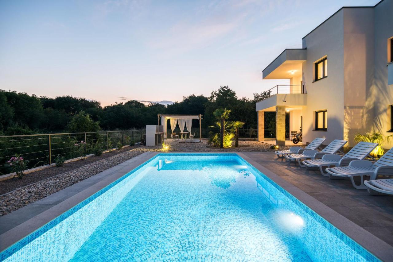 Apartments Residence Romance Pinezići Zewnętrze zdjęcie